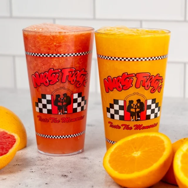 Goooooooood morning spring !!!☀️ Catch the spring feels with a glass of OJ, Grapefruit Juice, Lemonade, or Iced Tea!