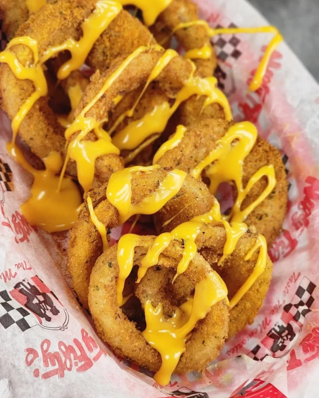 It’s officially crunch time ! 🧅🔥 Treat yourself to hand-breaded onion rings—you’ve earned it. 

Cheese, Spicy, Spicy Cheese, Onion Rings